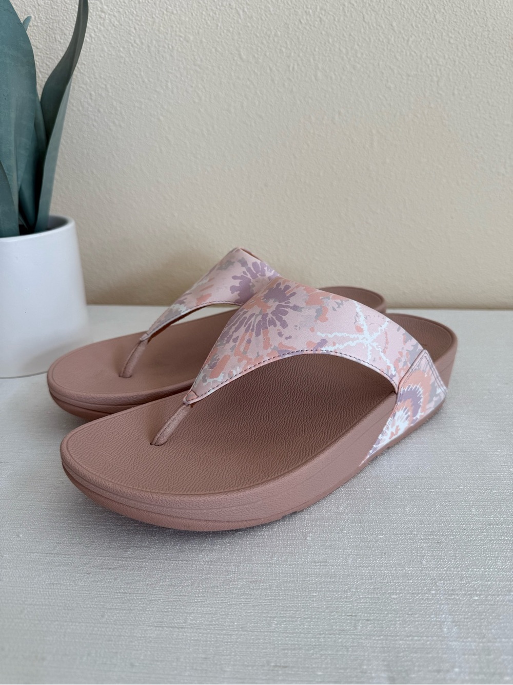 FitFlop Pink Camo Platform Flip Flop Sandals - Picture 6 of 11